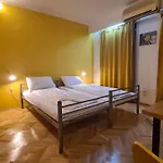 Sleep Inn Hostel