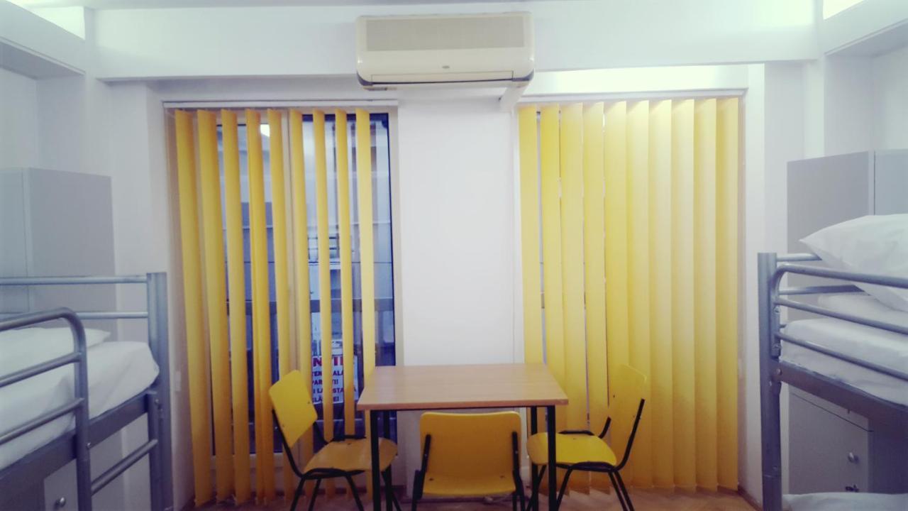 Sleep Hostel *